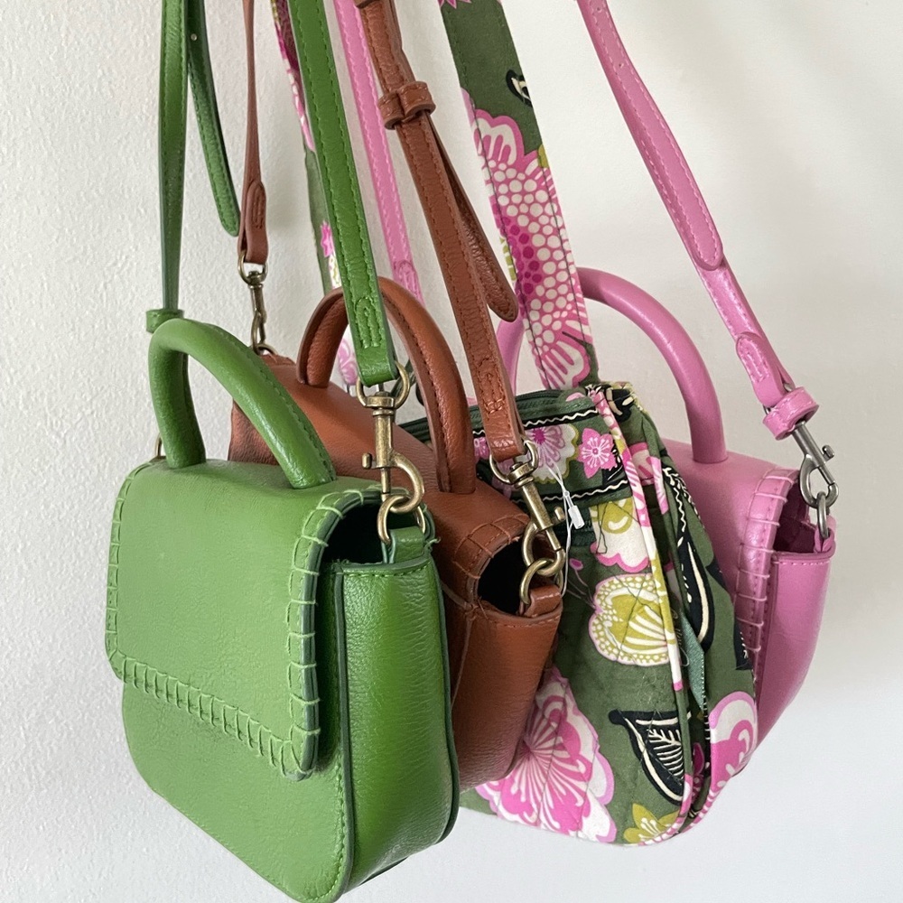 Bundle of 4 Bags Purses / crossbody Vera Bradley & Universal Threads - Picture 7 of 11